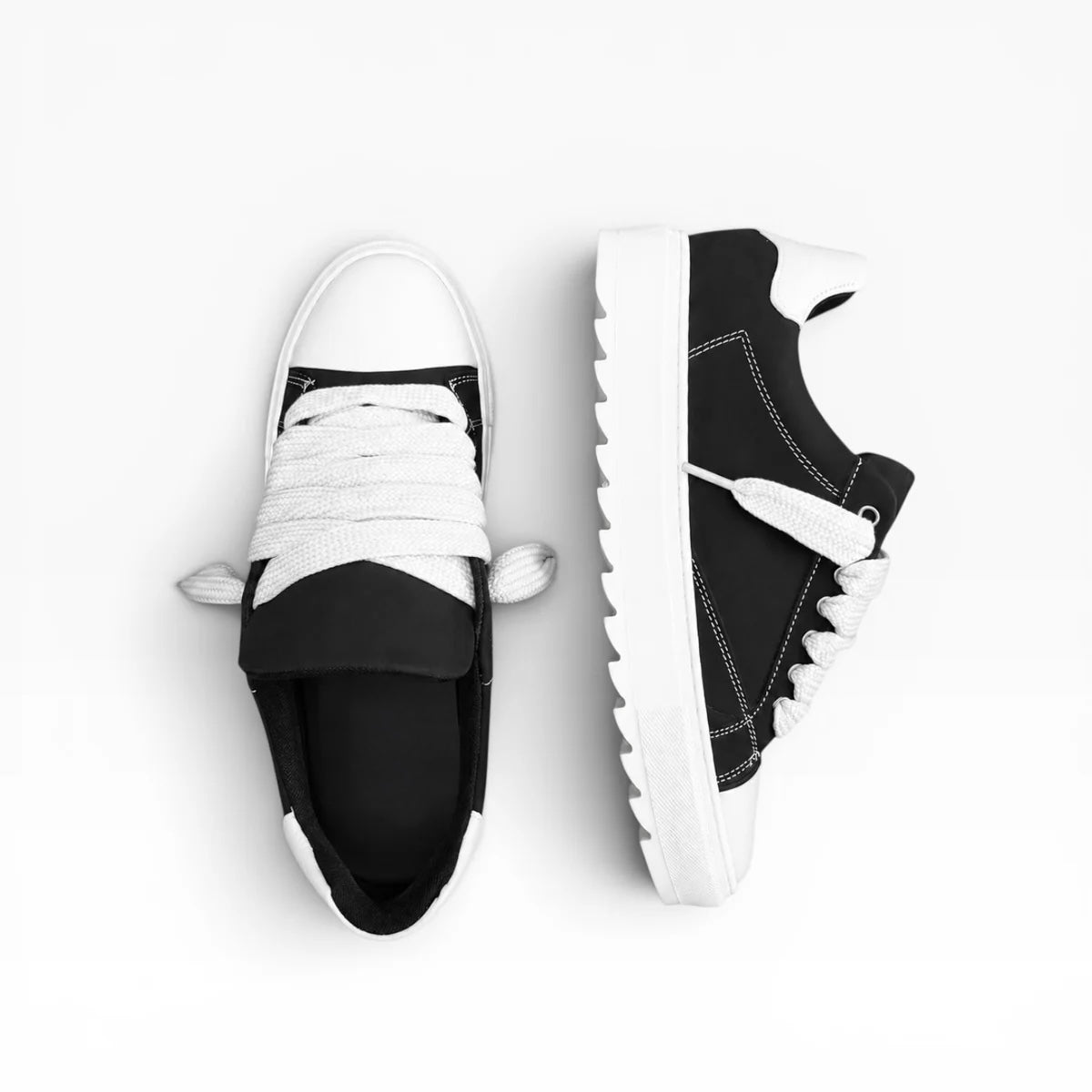 SNEAKERS SPACE